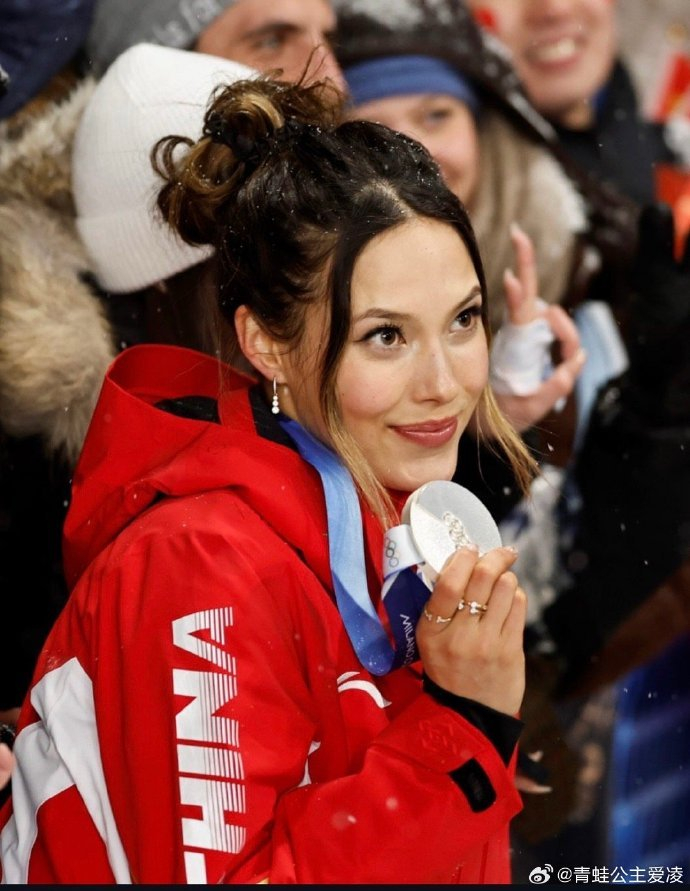 开云体育下载-谷爱凌每年回国推广滑雪运动，8岁起办夏令营激励大众|冬奥会|北京冬奥会|自由式滑雪|米兰冬奥会|中国队_新浪体育_新浪新闻