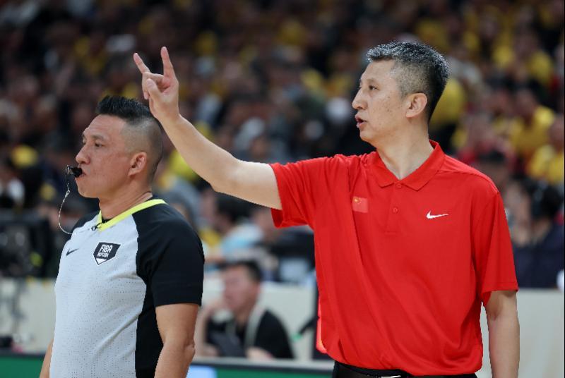 开云-中国男篮公布最新集训名单,赵睿余嘉豪等回归备战世预赛