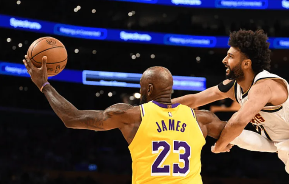 开云APP-东契奇绝杀！湖人大逆转，詹姆斯历史第1，约基奇三双穆雷6犯离场